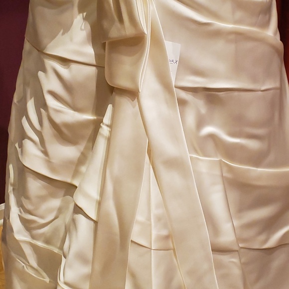 Michelle Roth Honour Bridal Gown Size 6 UNALTERED - Picture 7 of 8